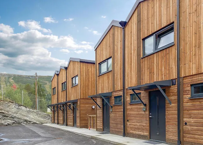 2 Bedroom Gorgeous In Semesterbostad