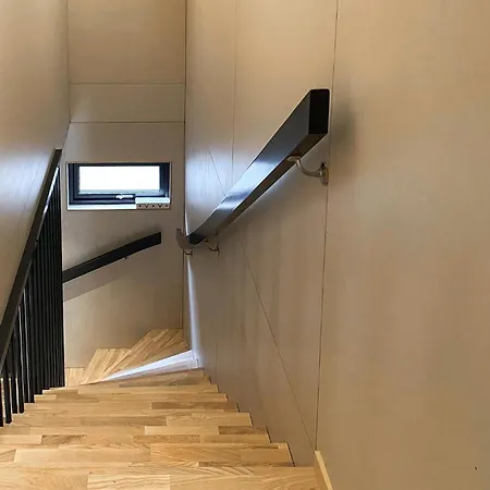 2 Bedroom Gorgeous In Dom wakacyjny *