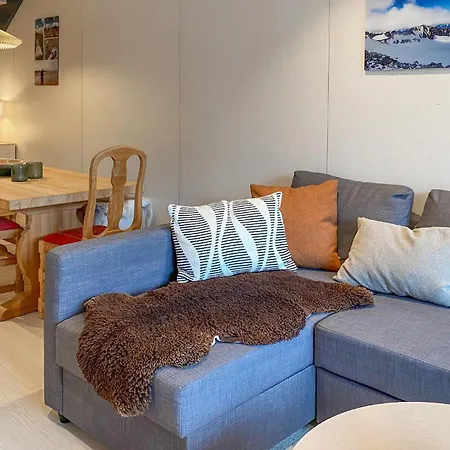 2 Bedroom Gorgeous In Bjorli